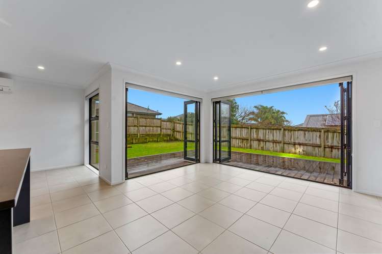 16 Parkgrove Crescent Pokeno_9