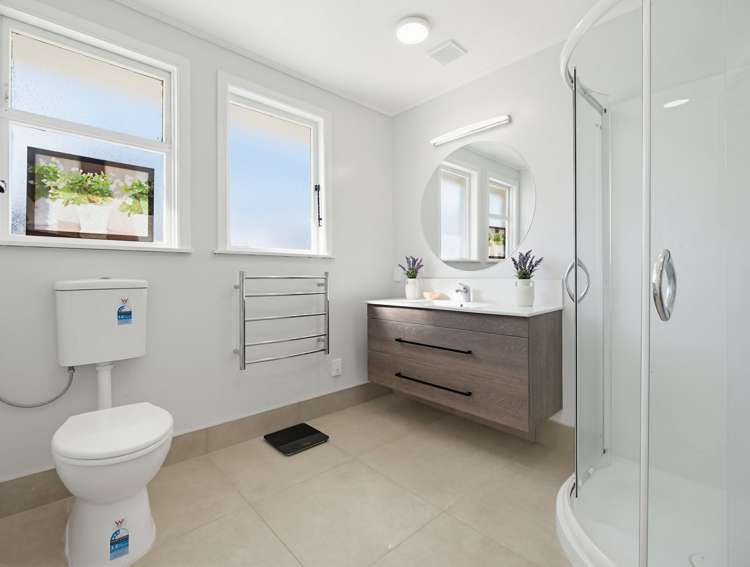 421 Fergusson Drive Thames_15