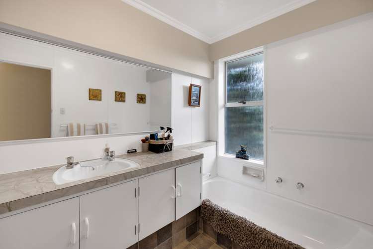 21 Kowhai Street Hawera_13