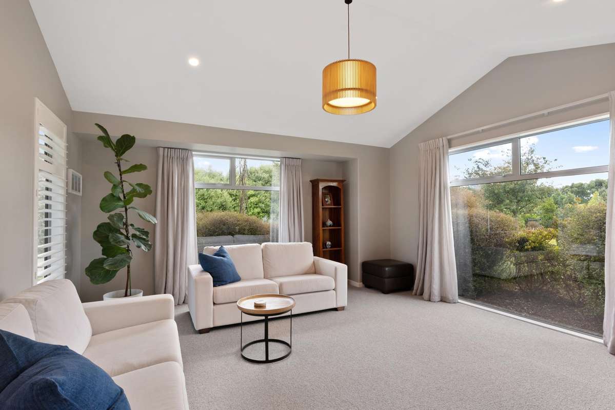 57 Verdeco Boulevard_2