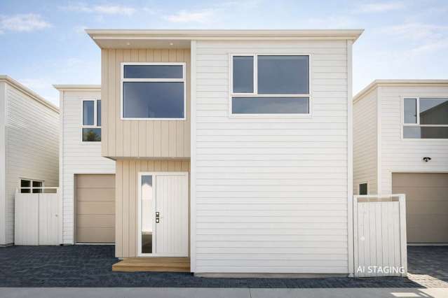 Brand new Modern Family Home in Double Westlak...