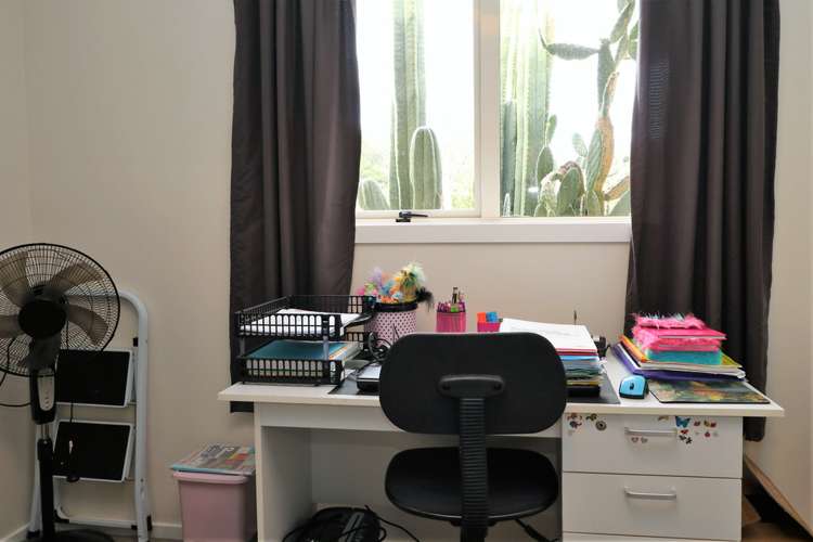 6 Endelave Way Carterton_16