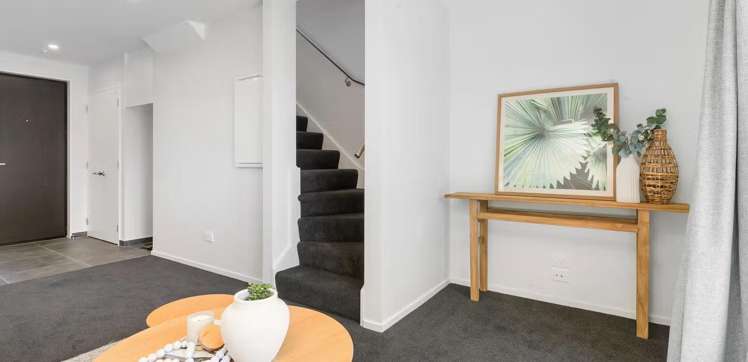 2/27 Harewood Road Papanui_4