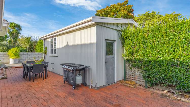 16 Strowan Avenue Fairfield_10