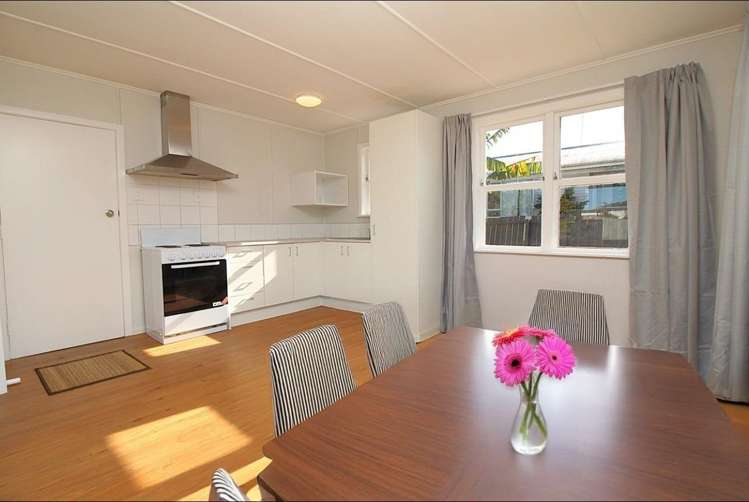 26 Adams Road 10686_3