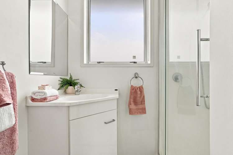 1/103 Bond Crescent Forrest Hill_13