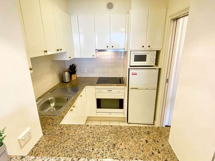 2202/8 Albert Street Auckland Central_4