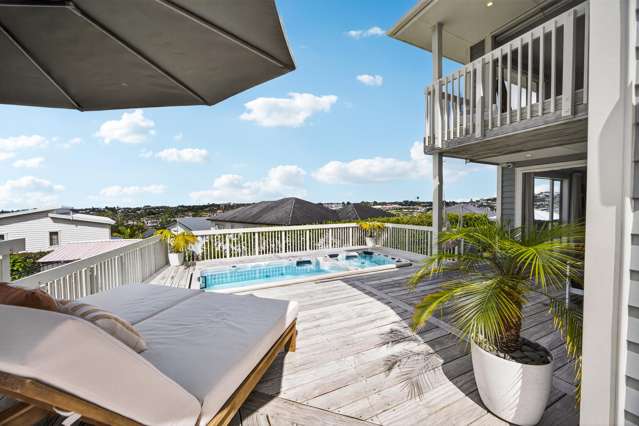 Sea View, Swim Spa & Space for the Boat