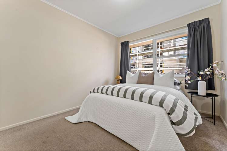 24 Mackenzie Street Te Atatu South_11