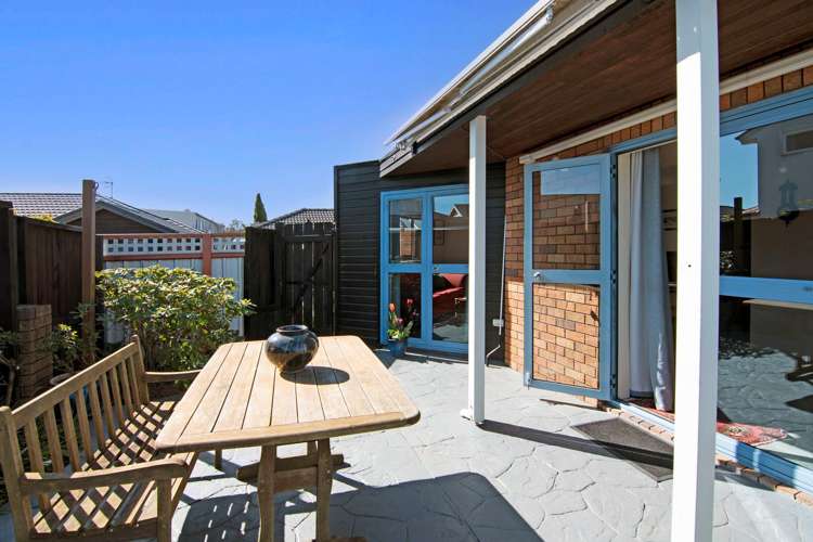 11 Highgrove Way The Wood_2