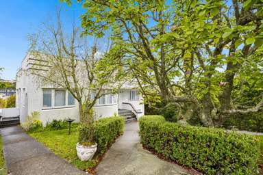 49 and 51 Nihill Crescent_1