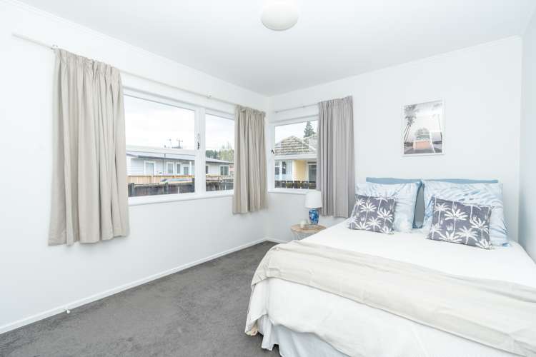 24b Pine Avenue Bader_12