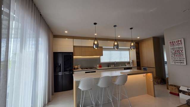 21 Meadowridge Drive Flat Bush_2