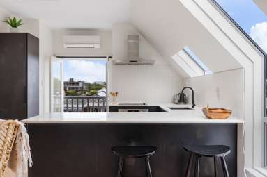 7/38 Kitchener Road_3