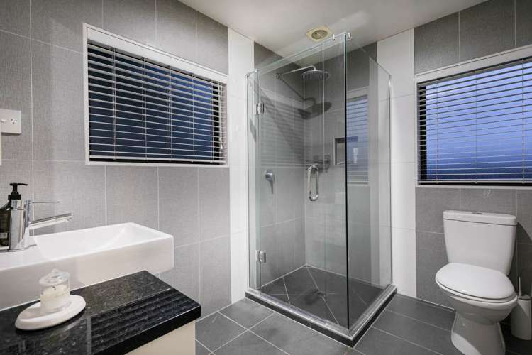 29 Huntington Park Drive Greenhithe_18