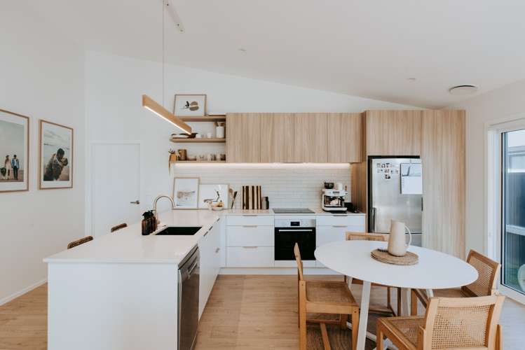 2 Julie Lane Papamoa_15