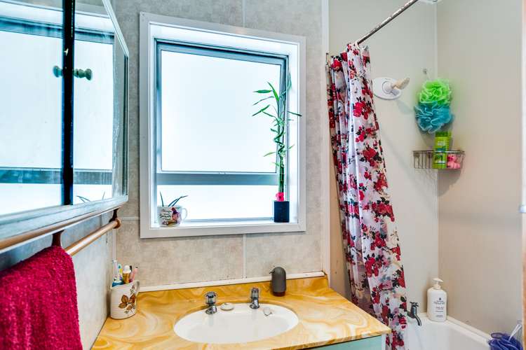 10 Dinwiddie Avenue Onekawa_14