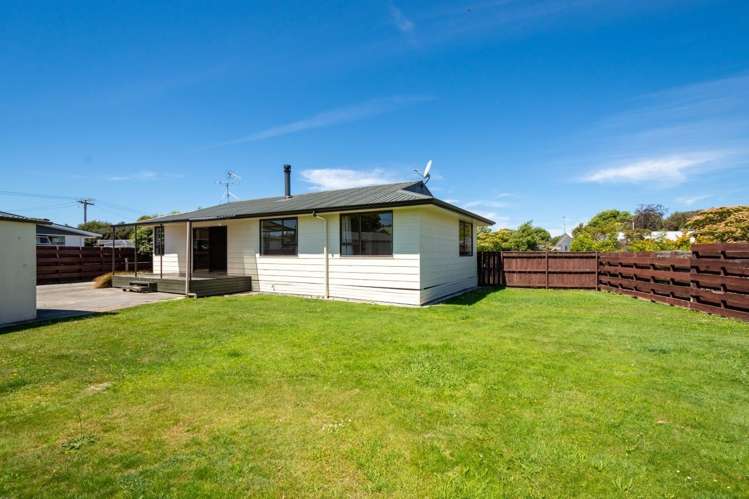 4 Saul Lane Springlands_10