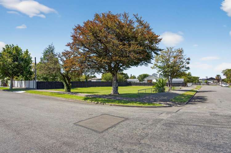 Lot Lots 1,2 and 3/- 23 Hogg Crescent Masterton_12