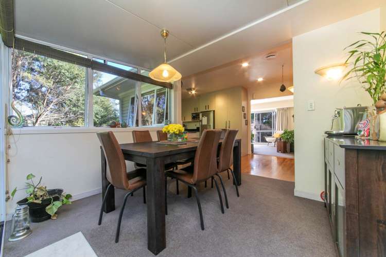 36 Atkinson Road Titirangi_9