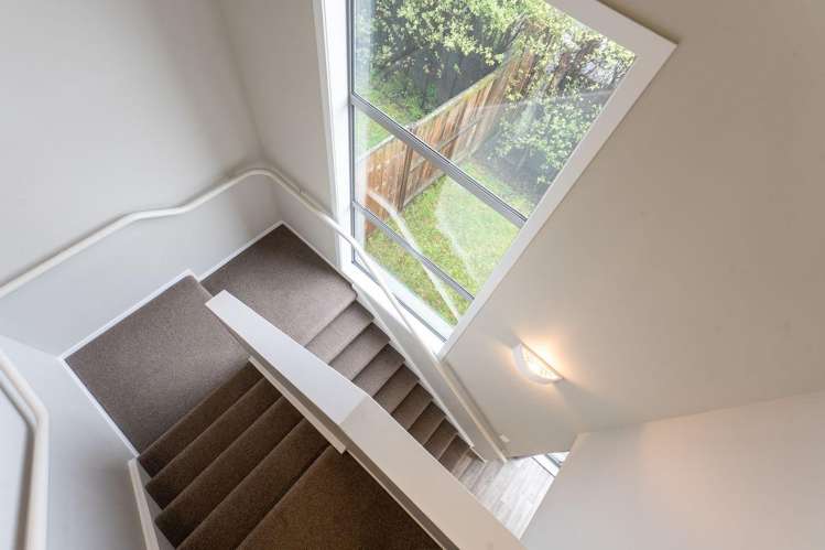 27B Southsea Crescent 1146_9