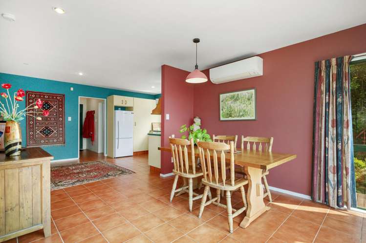 83 Miromiro Road Normandale_7