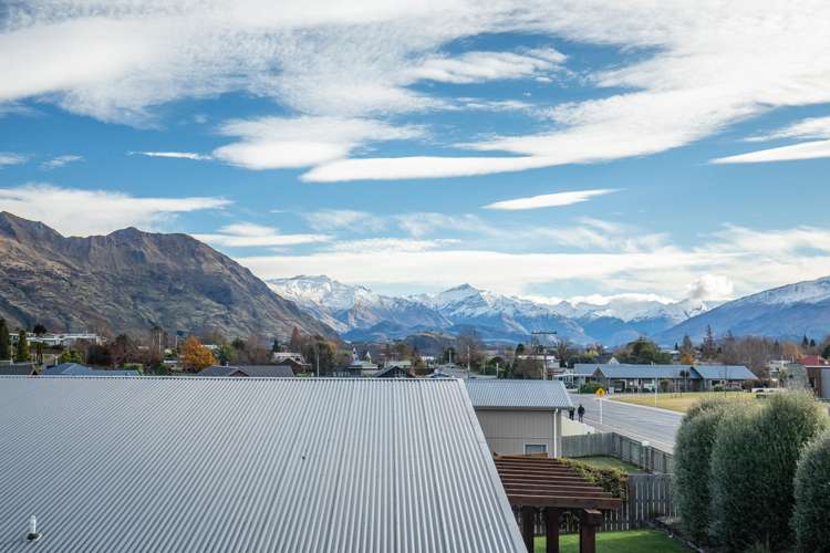 187 Aubrey Road Wanaka_14