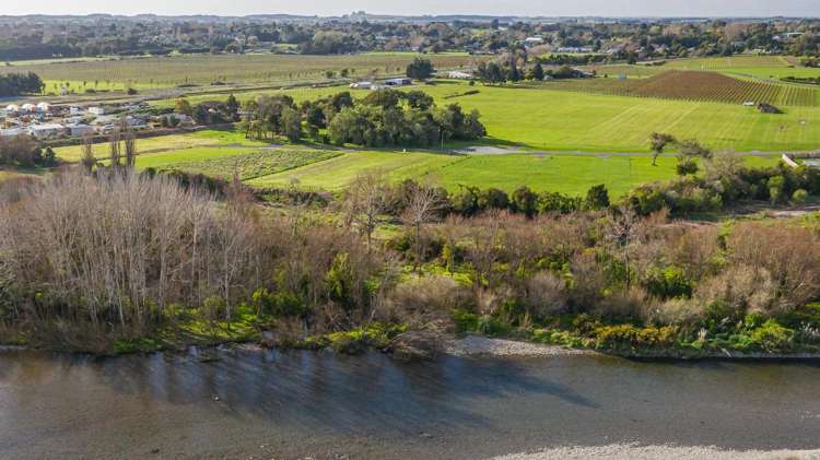 29 Riverside Drive Ohau_6