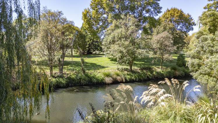 364 Riverlaw Terrace Saint Martins_16