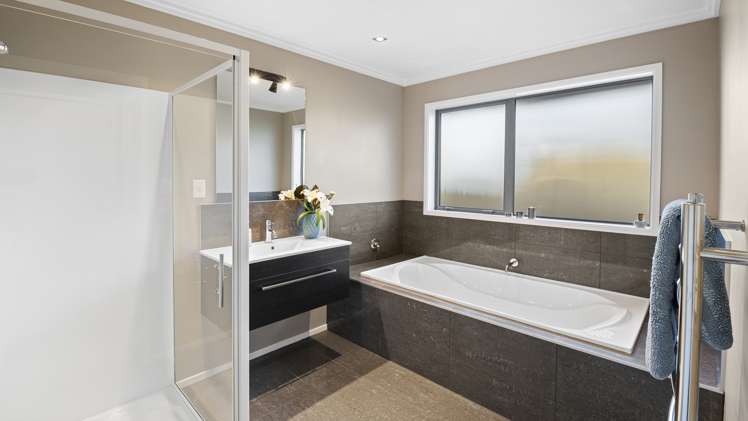 8 Christie Place Rolleston_19