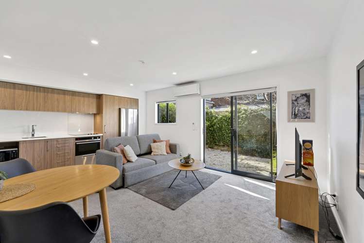 12/221 Armagh Street_0