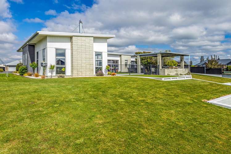 21 Torbay Avenue Lake Hood_20