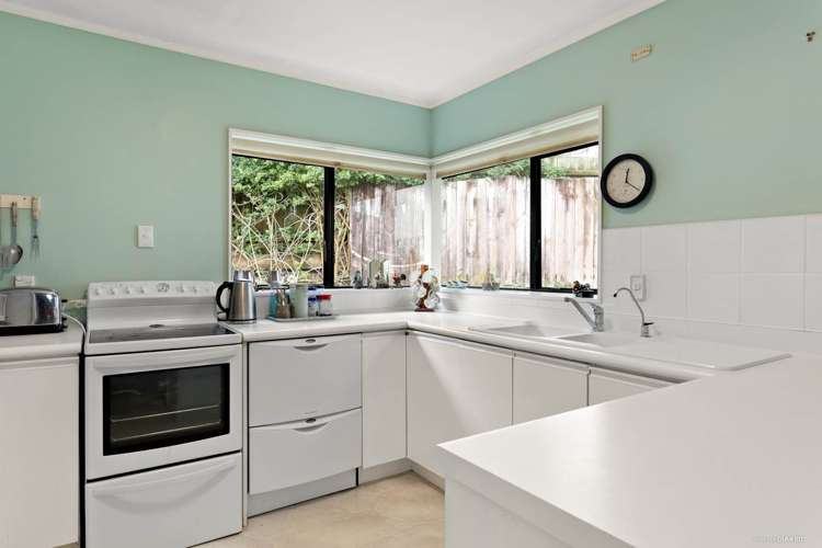 2/2 Aorangi Place Birkenhead_1