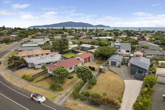 33 Rutherford Drive Waikanae Beach_1