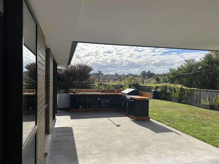 10 Les Wakefield Road 11192_14