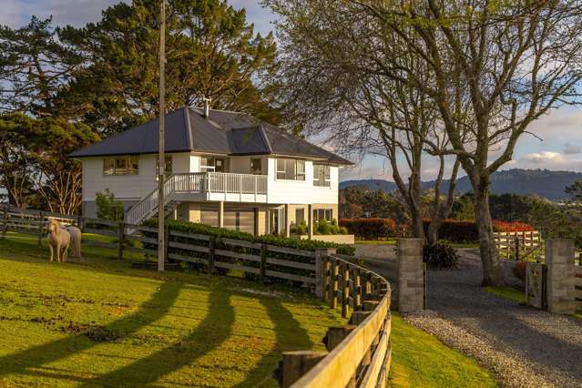 A Country Sanctuary, Moments From the City