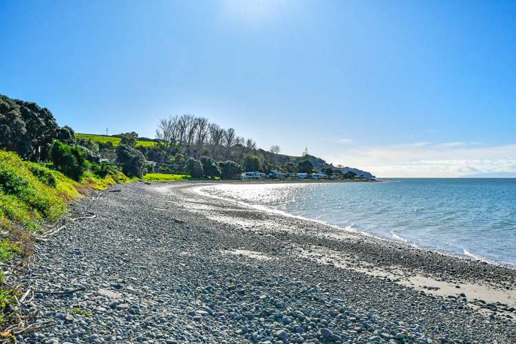 1820 East Coast Road Whakatiwai_25