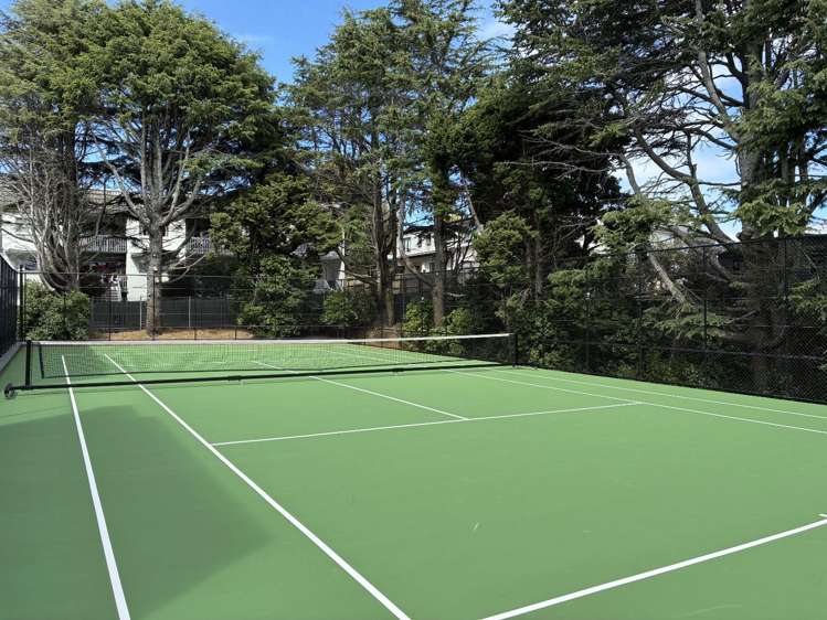 101/4 Wagener Place 1727_19