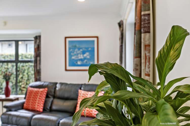 189a The Parade Island Bay_7