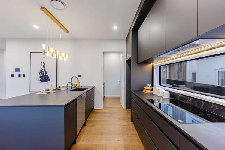 15 Pakirikiri Street Long Bay_13