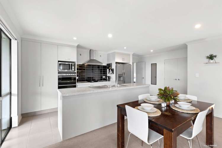 49 Sunningdale Street Wattle Downs_5