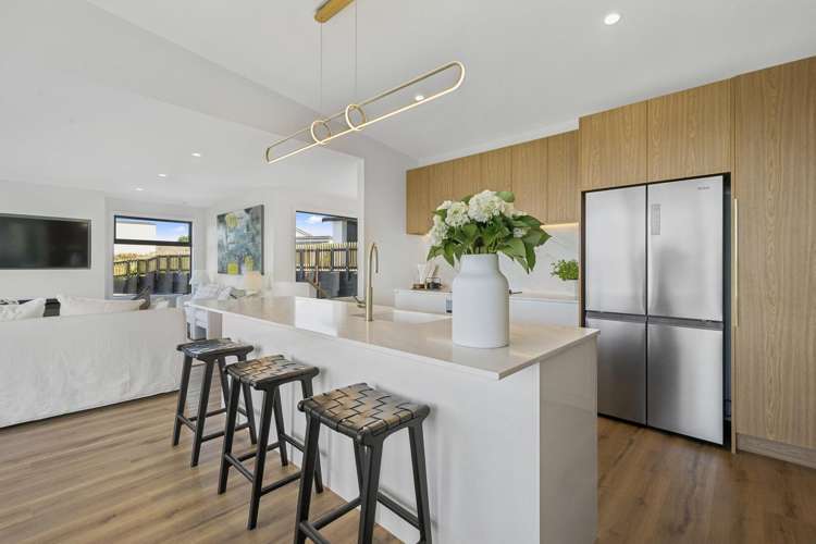 15A Winifred Way Belmont_14