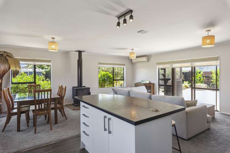 4 Graham Grove Waikanae_6