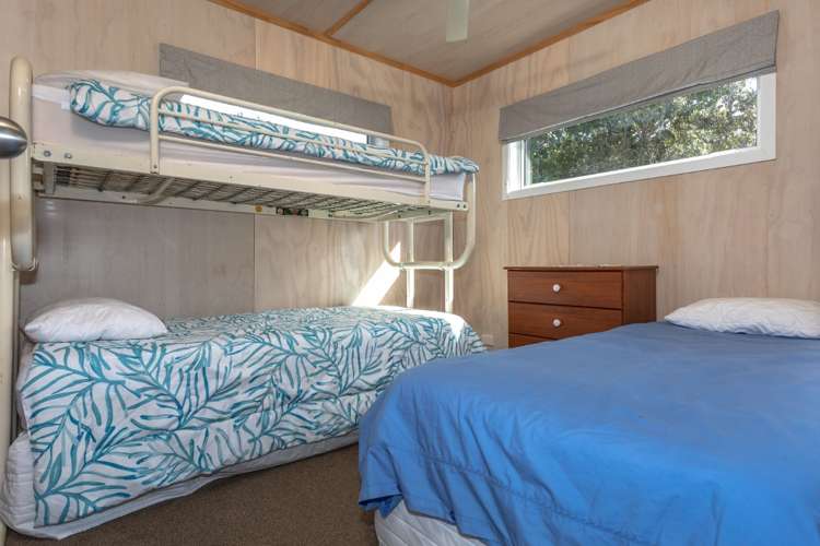 105 Onemana Drive Onemana_21