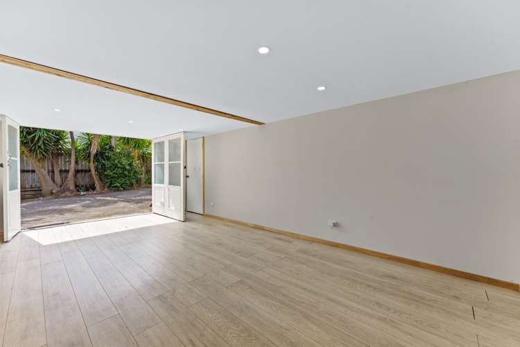 2/9a Eversleigh Road Belmont_14