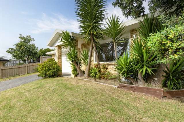 49 Castlefinn Drive Manurewa_1