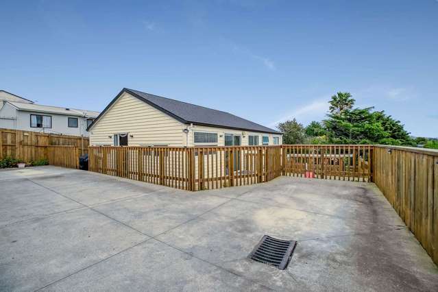 103E Woodglen Road Glen Eden_1