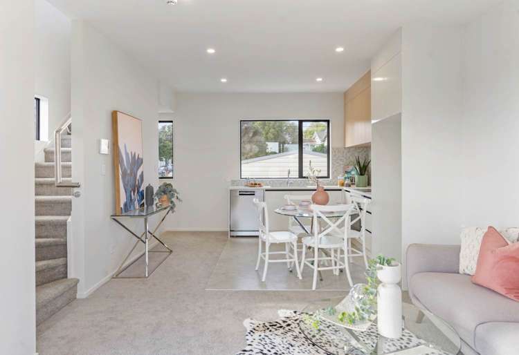 8/61 Clayburn Road Glen Eden_8