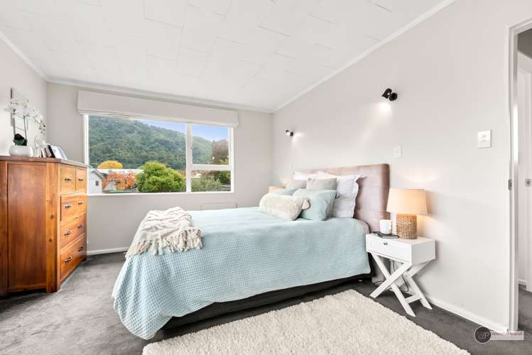 21 Montana Road Totara Park_12