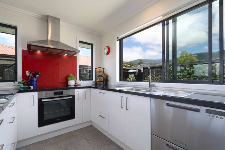 9 Piwakawaka Drive Stoke_5